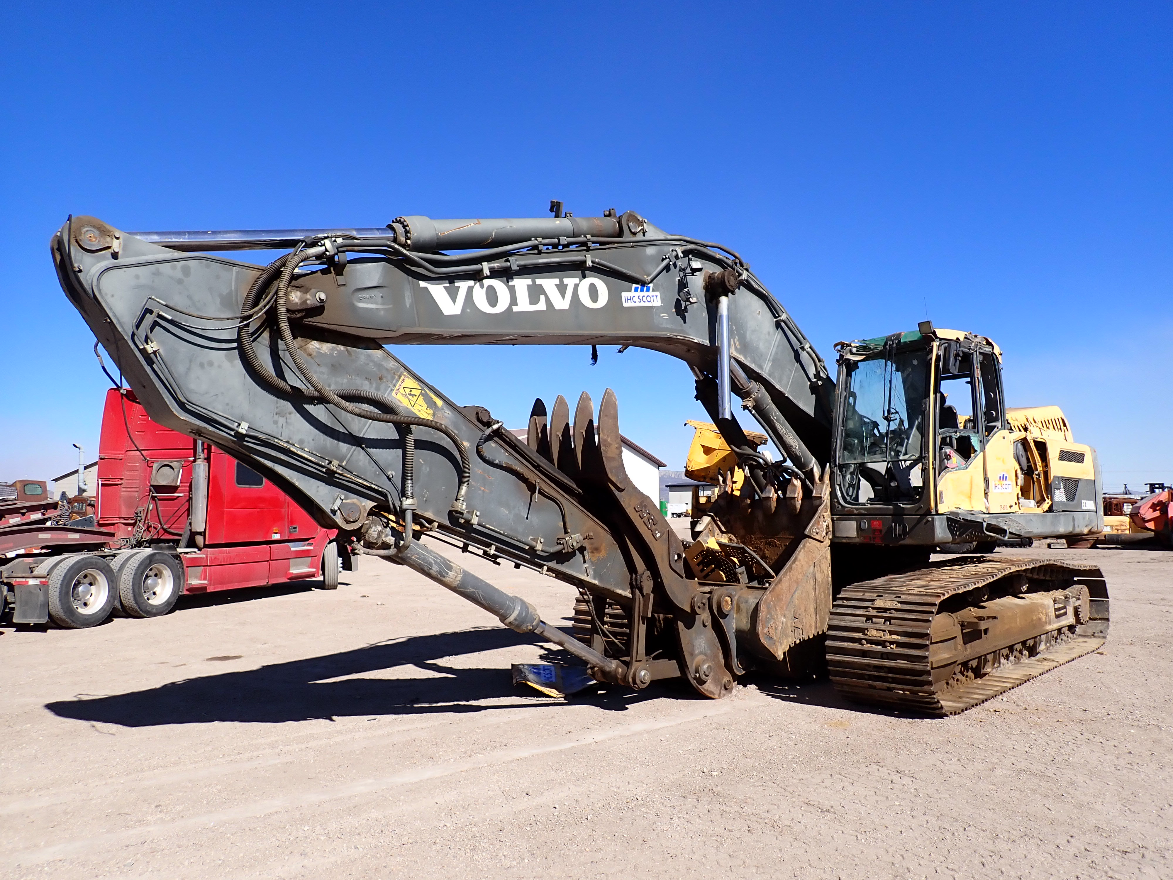 ./imagenes/INVOICE/2019/16528/EXCAVADORA VOLVO_380DL (11).JPG